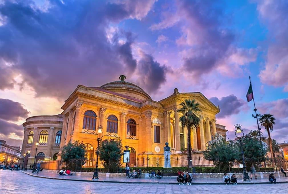 Merlo House - Inside The Historical Center Palermo Exterior photo